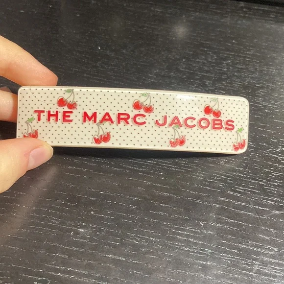 BNWOT Authentic Marc Jacobs Cherry Barrette - Picture 2 of 5